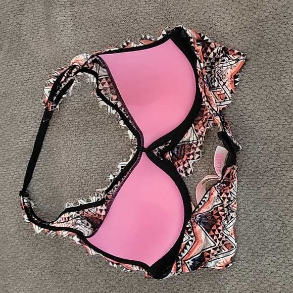 PINK lace bralette - Picture 2 of 3